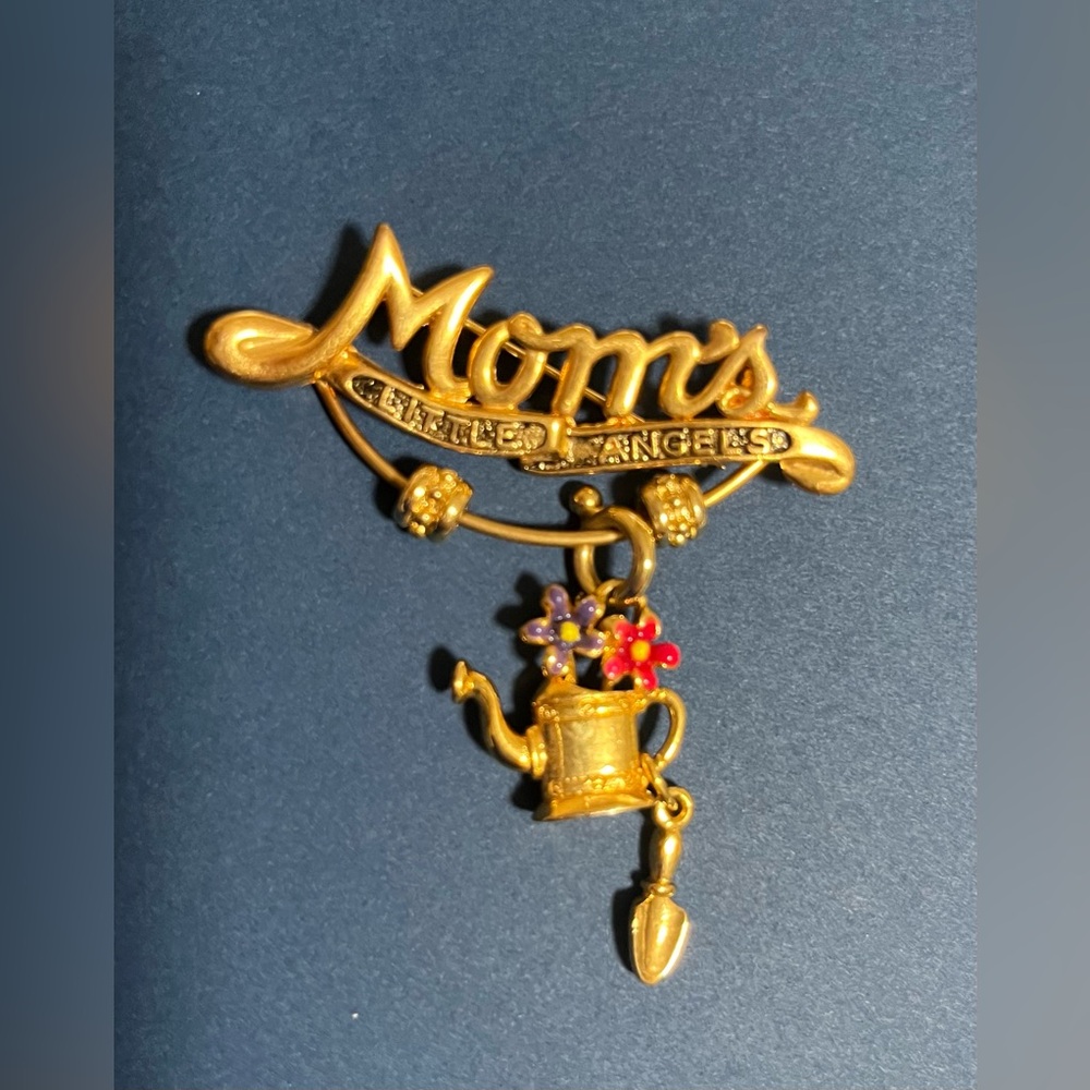 Mom’s little angels pin. Over 25 years old. New condition